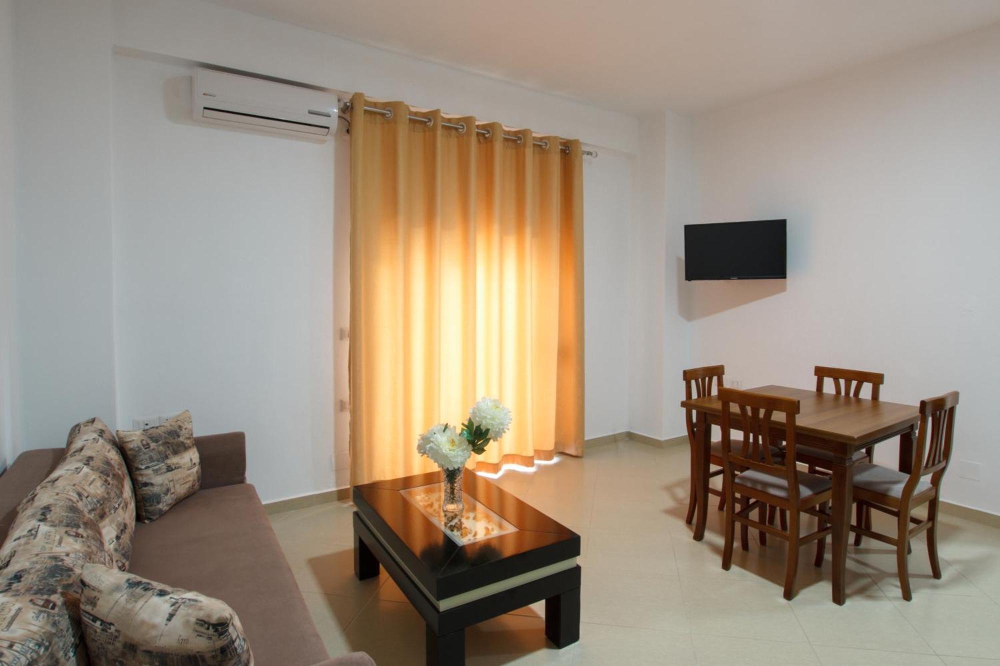 Grand Blue Aparthotel Sarandë Exteriér fotografie