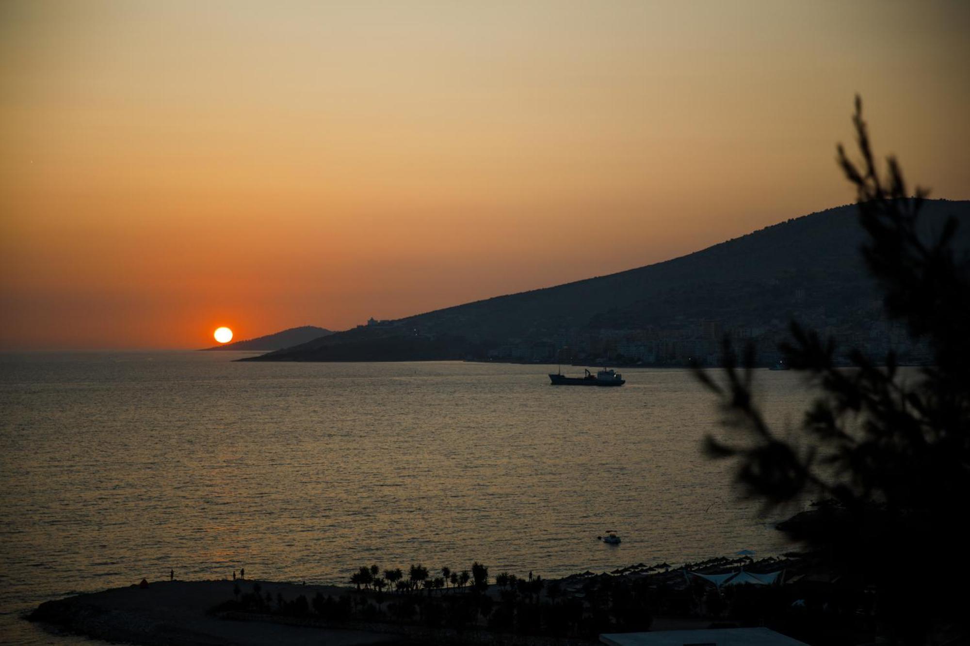 Grand Blue Aparthotel Sarandë Exteriér fotografie